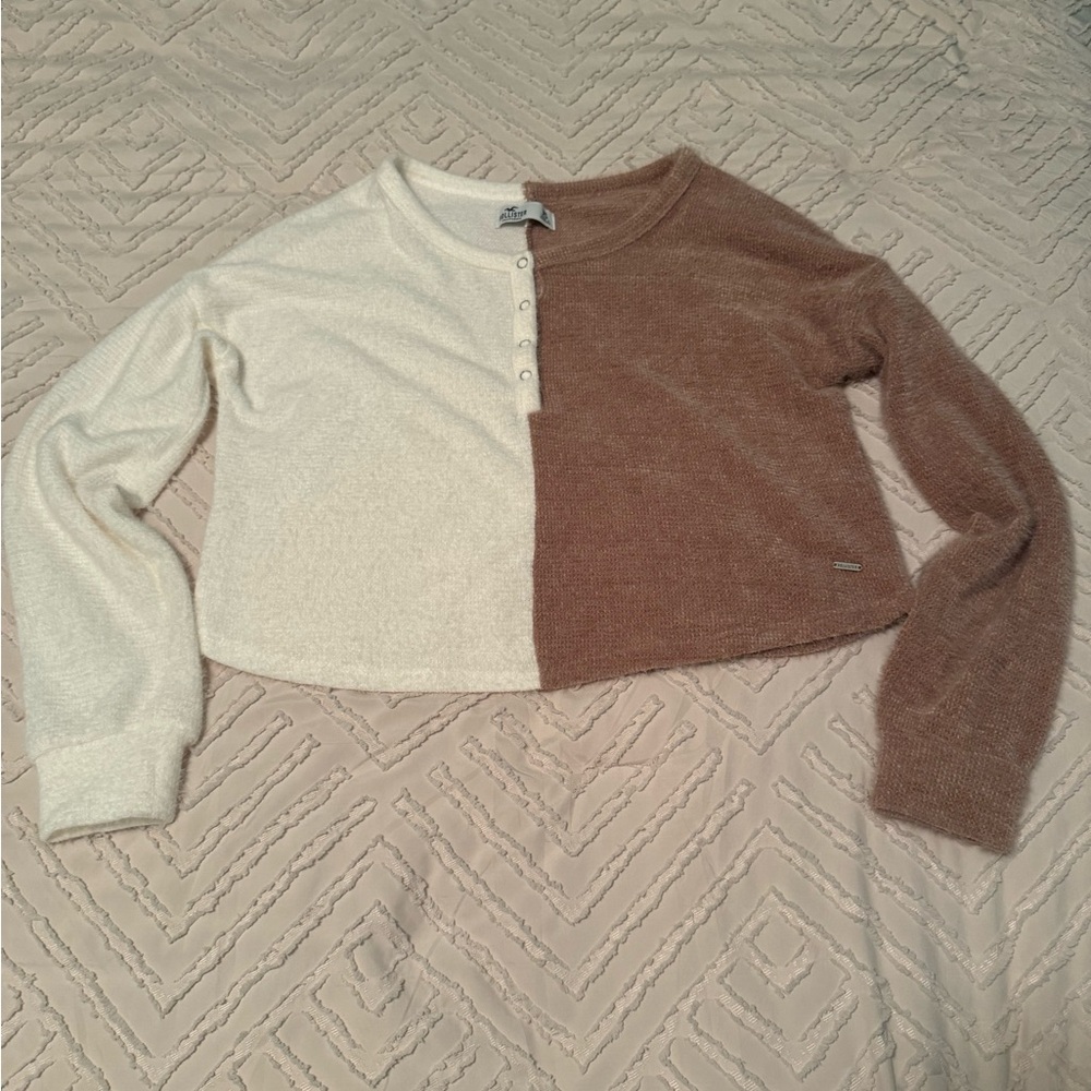 Split Color Cropped Long Sleeve Button-Up Sweater